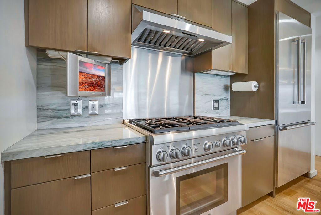 1705 Ocean Ave - Photo 6