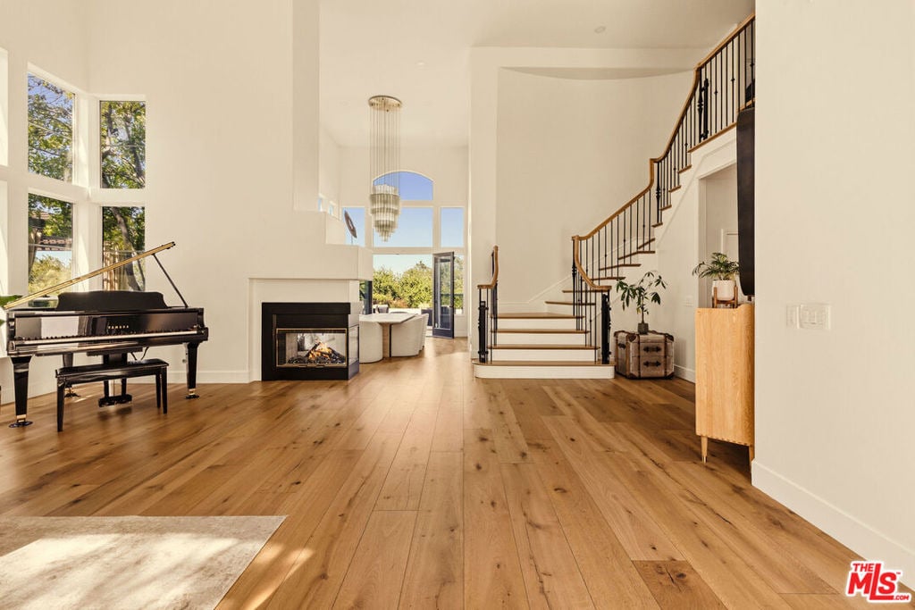 22303 Dunmore Drive - Photo 2