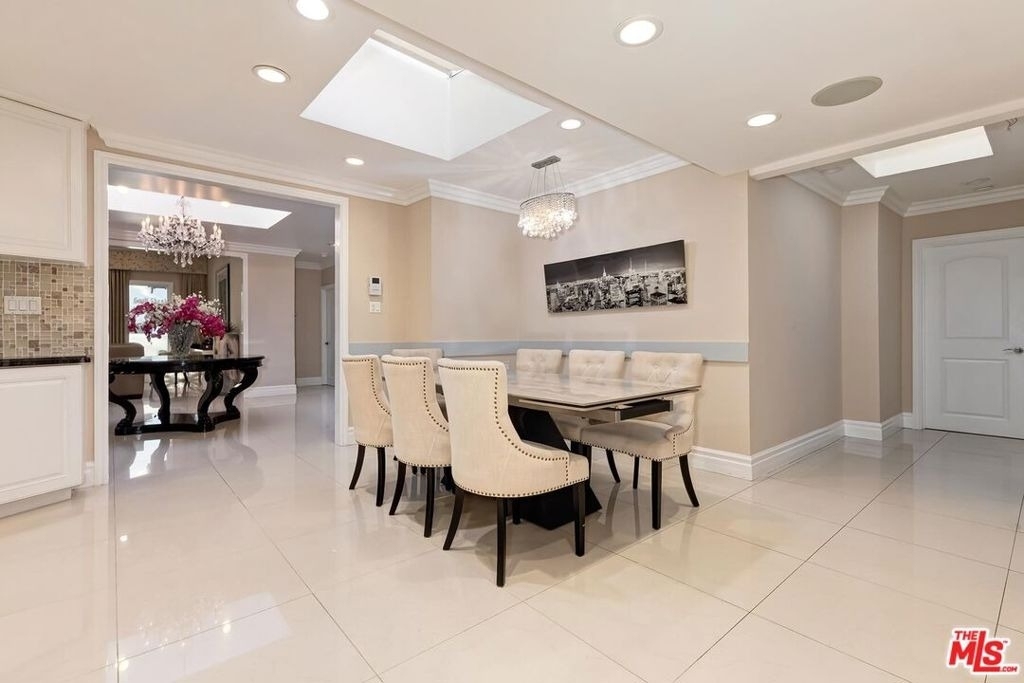 200 S Linden Drive - Photo 4