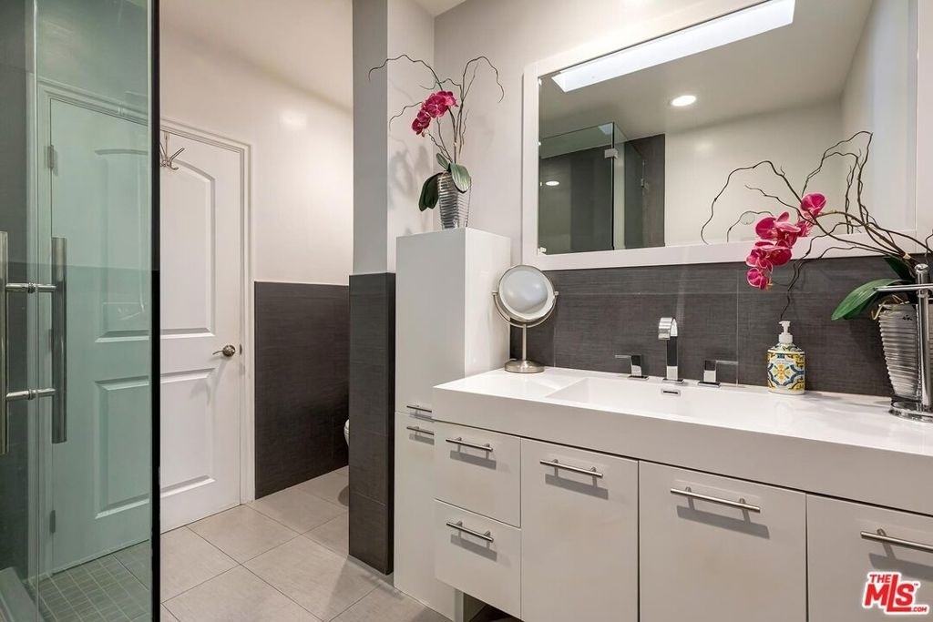 200 S Linden Drive - Photo 12