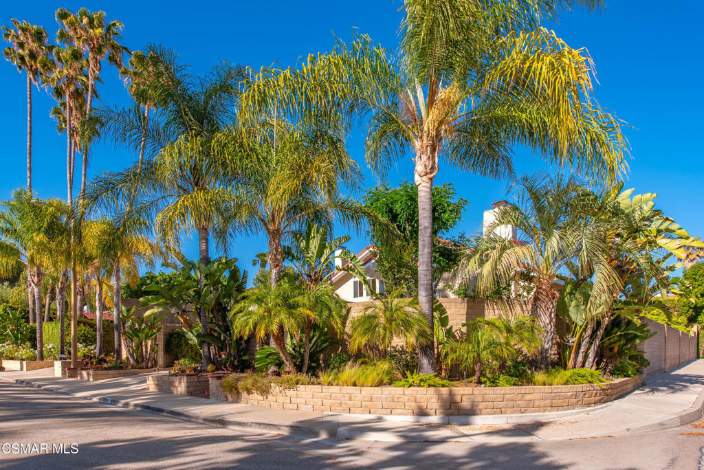 4500 Yorkfield Court - Photo 2