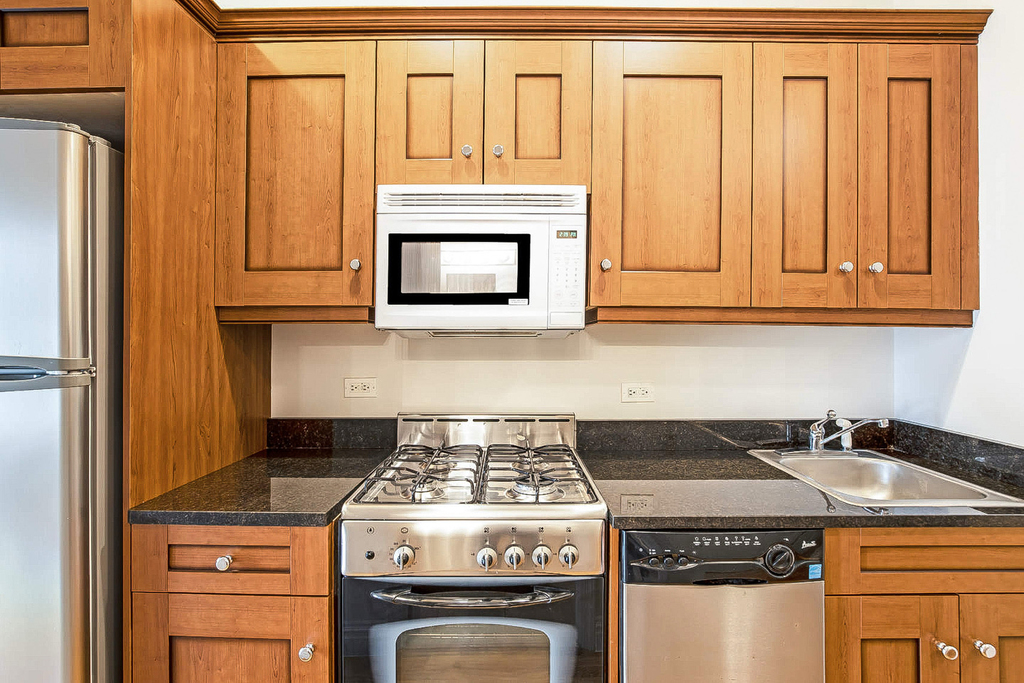 437 West 54th Street - Photo 1
