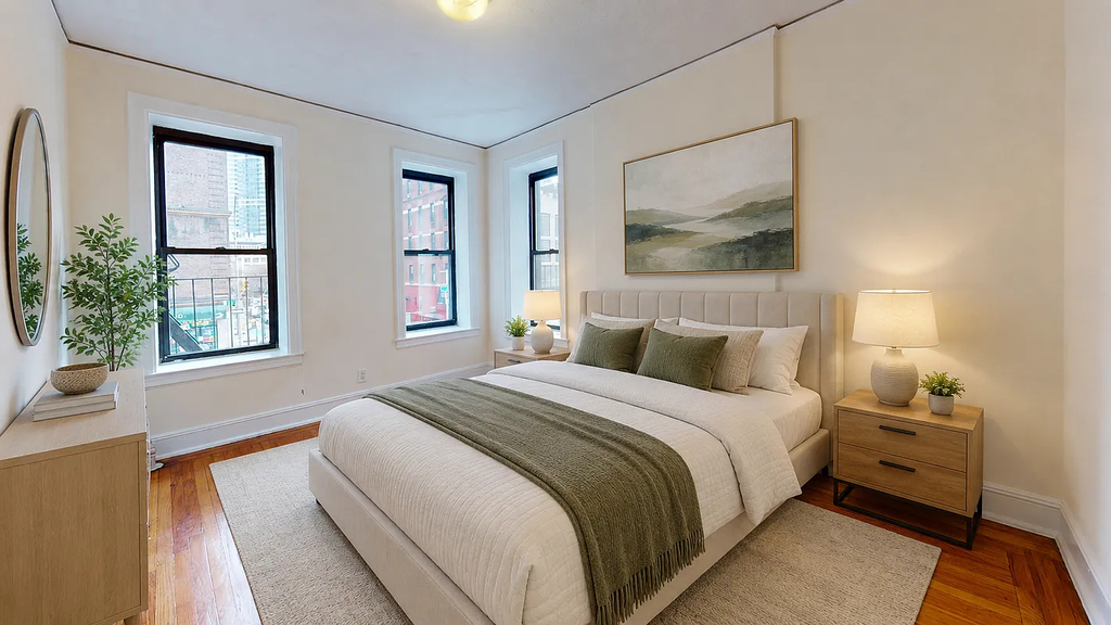 Cozy 2 bedroom East 38st Street - Photo 1