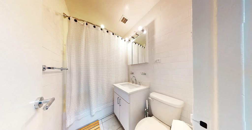 Flex 2 East 56th Street - Photo 3