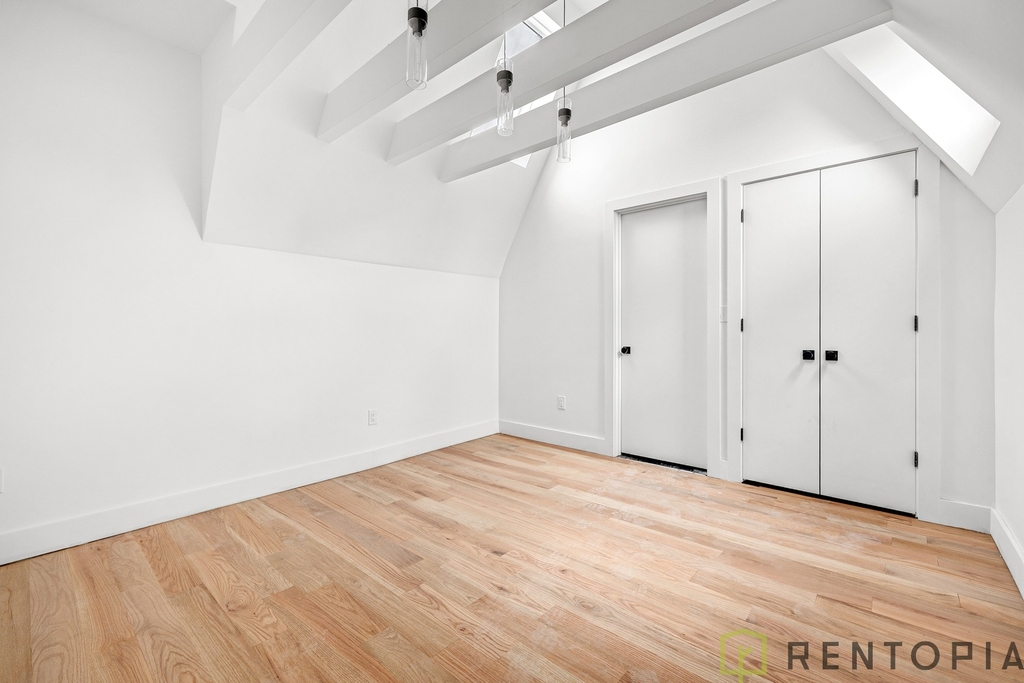 433 Sackett Street - Photo 13