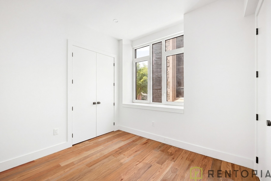 433 Sackett Street - Photo 6
