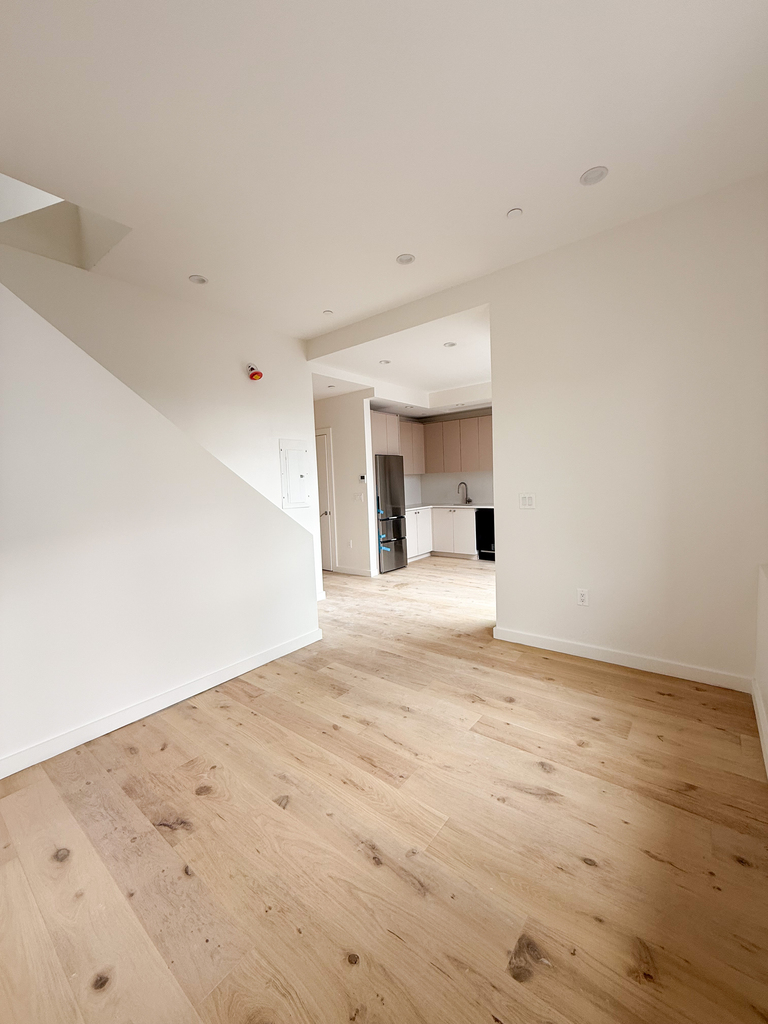 1861 Amsterdam Avenue - Photo 9