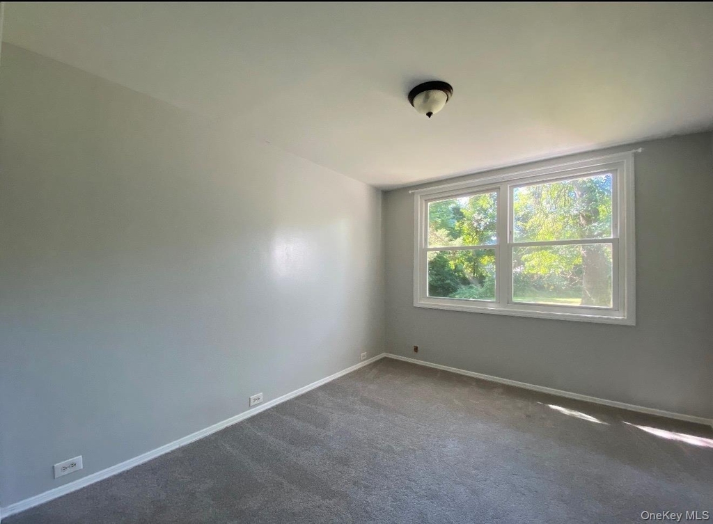 8 Birchwood Avenue - Photo 6