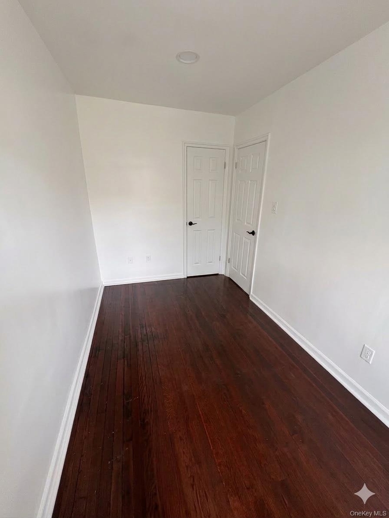 10919 202 - Photo 10