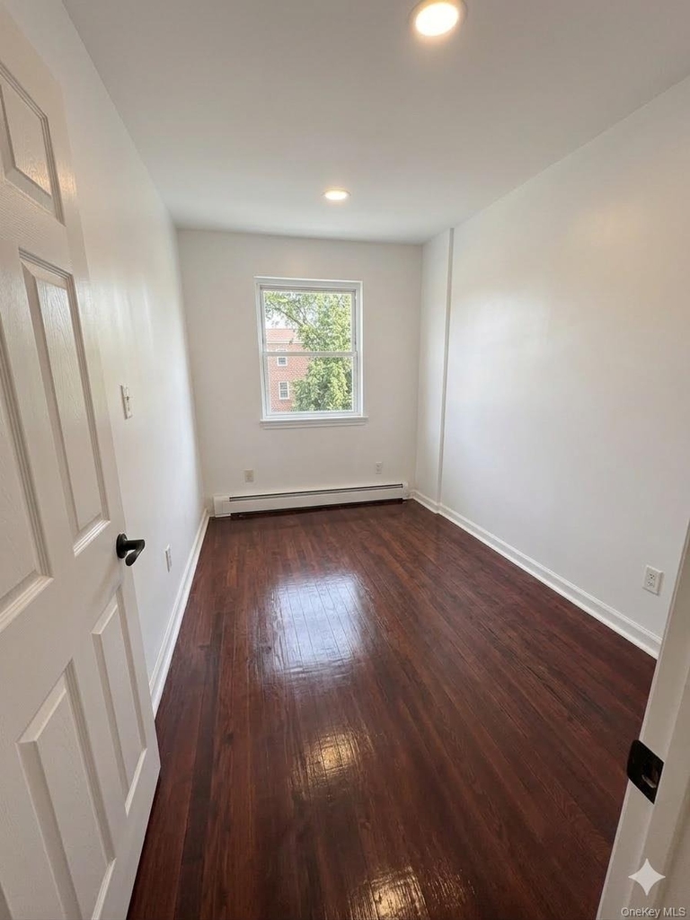 10919 202 - Photo 11