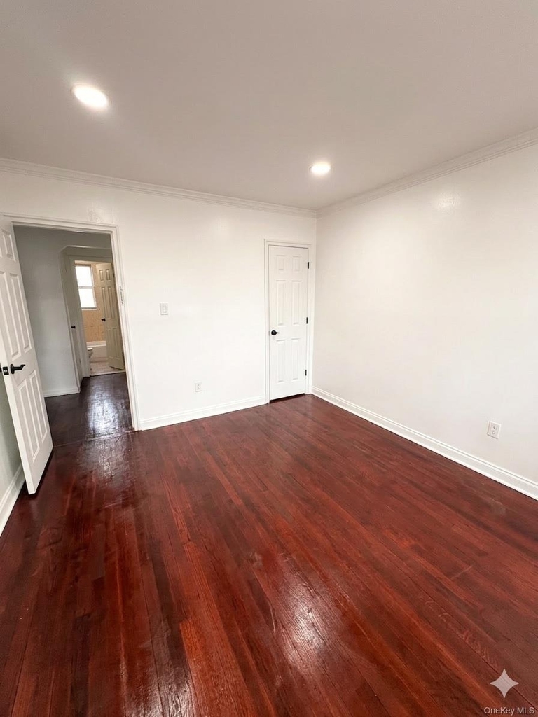 10919 202 - Photo 7