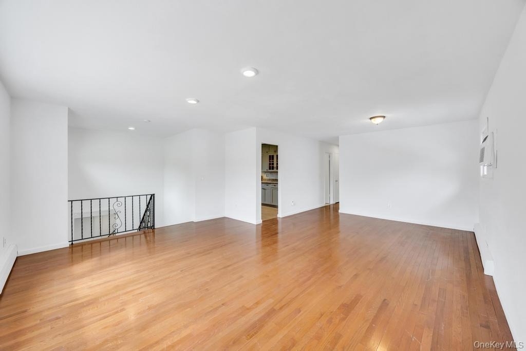 405 Massapequa Avenue - Photo 7