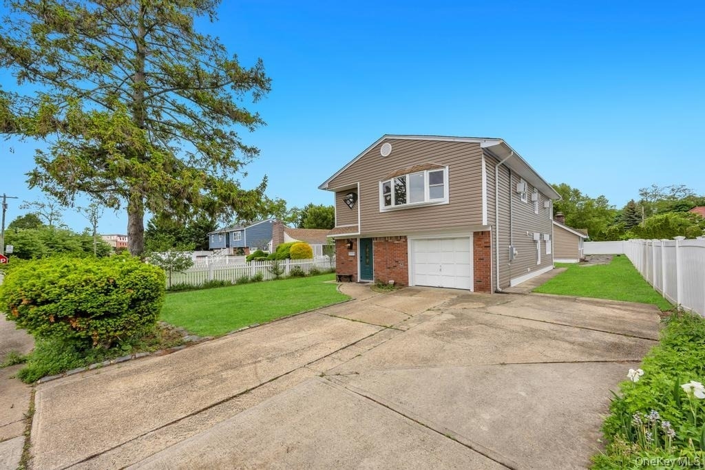 405 Massapequa Avenue - Photo 1