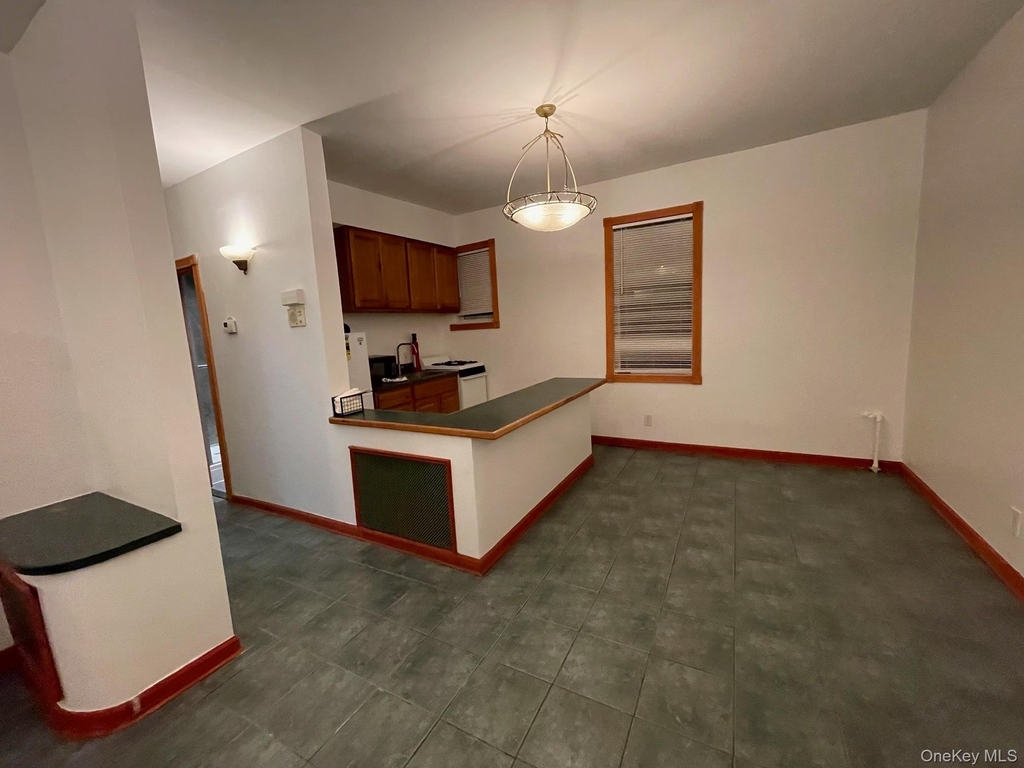 90 Main Street - Photo 11