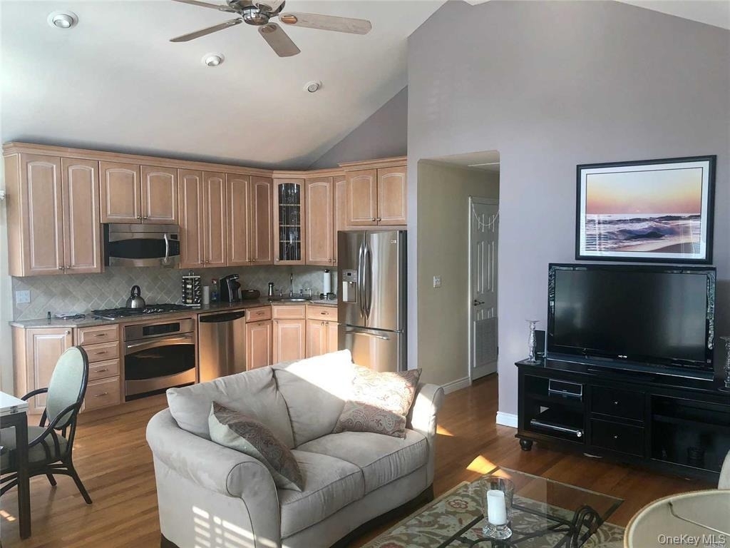 188 Daytona Street - Photo 3