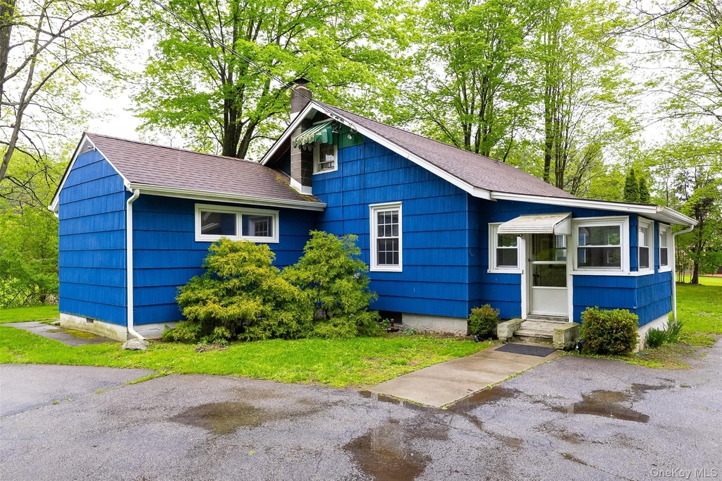 3176 Sharon Turnpike - Photo 0