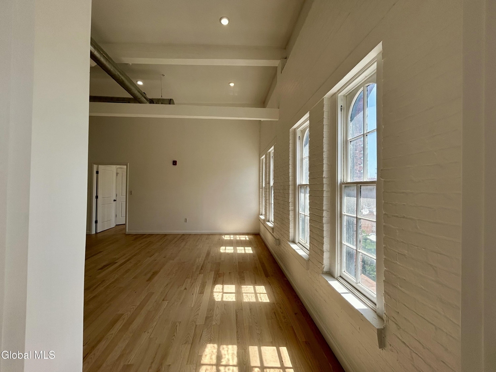 155 River Street - Photo 15