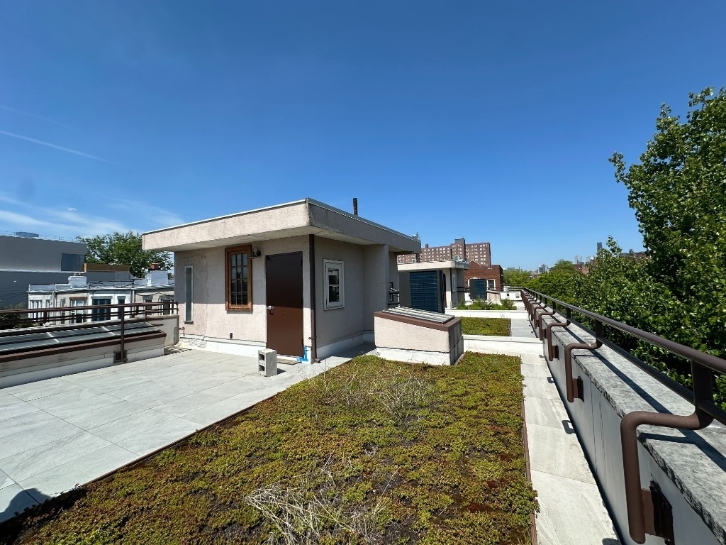 138 Dwight Street - Photo 8
