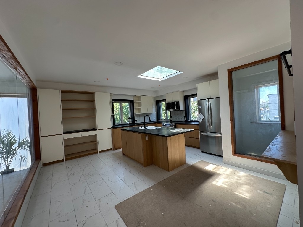 132 Dwight Street - Photo 0