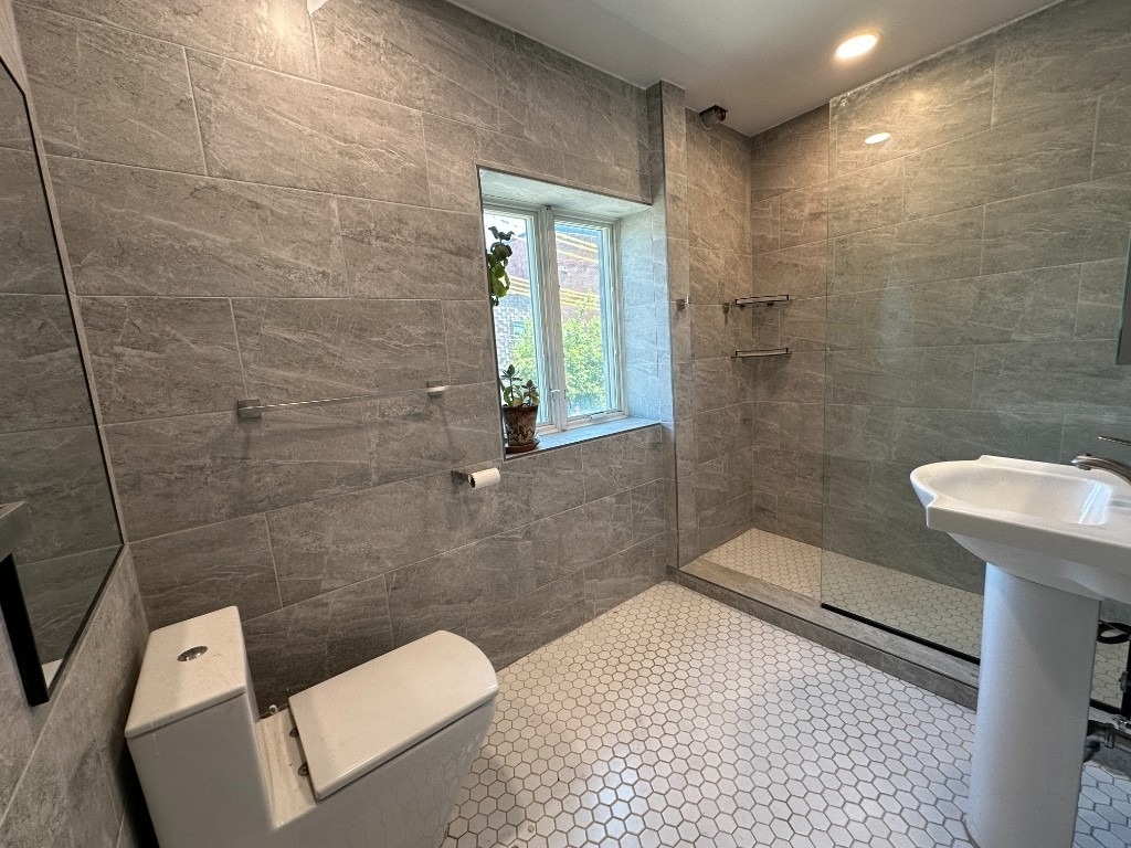 132 Dwight Street - Photo 3