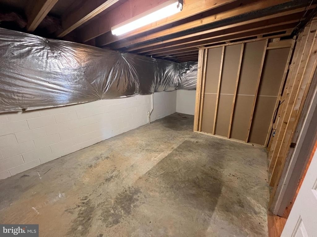 7 S Pointe Lane - Photo 15