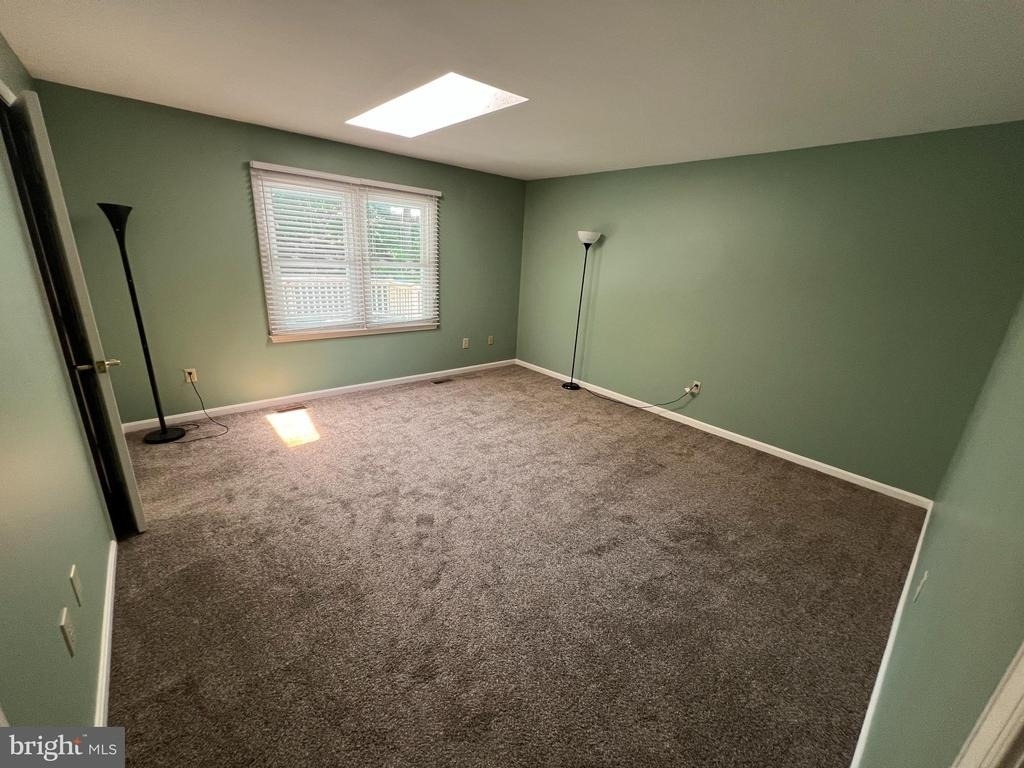 7 S Pointe Lane - Photo 10
