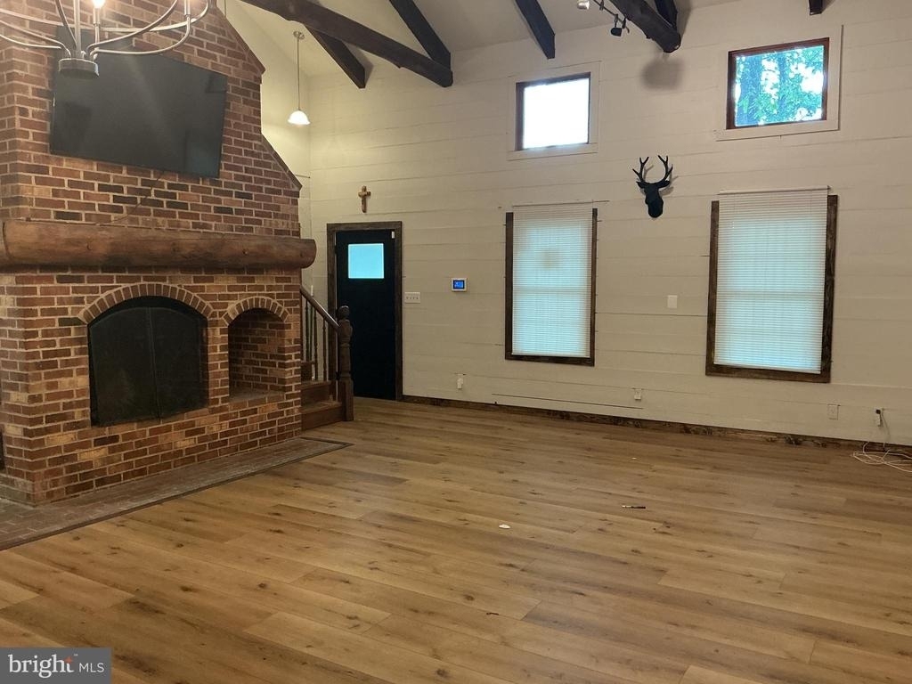 360 Wood Landing Road - Photo 2