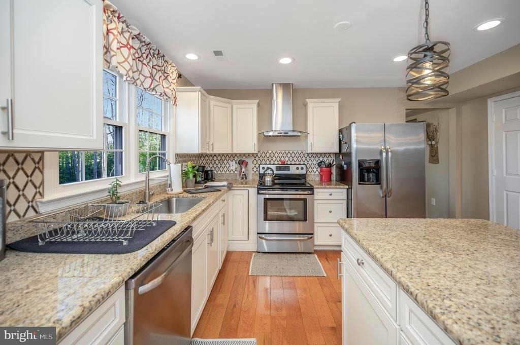 7 Snow Meadow Lane - Photo 10