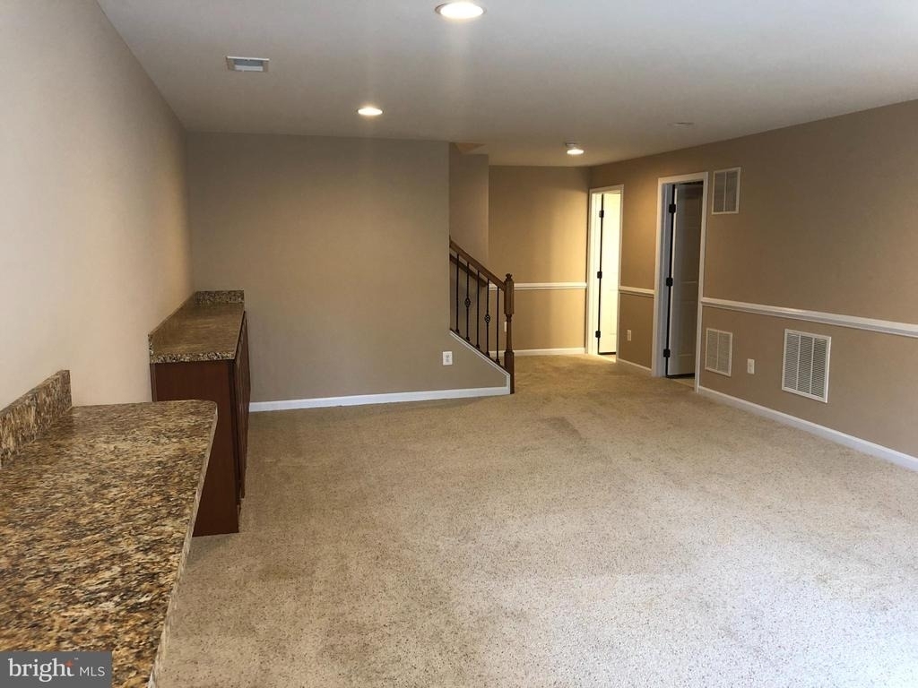 42007 Powells Farm Way - Photo 2
