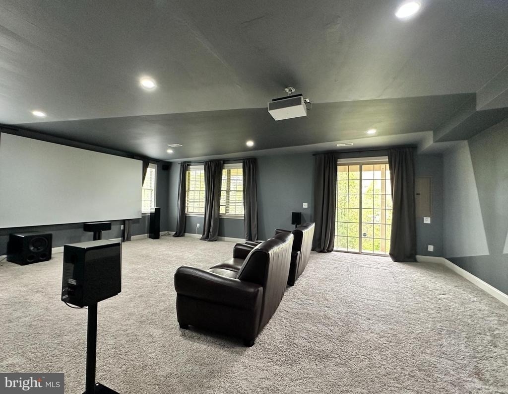 22611 Windsor Locks Square - Photo 42