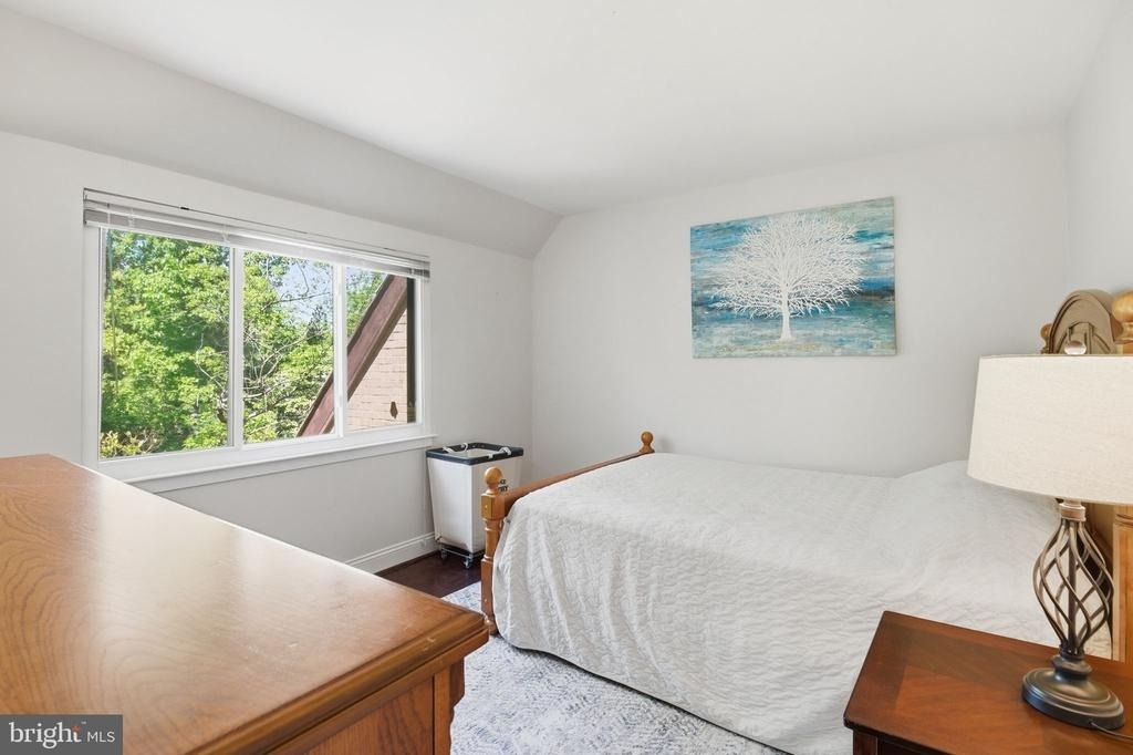 1509 Farsta Court - Photo 32