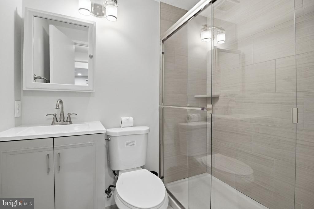 1509 Farsta Court - Photo 33