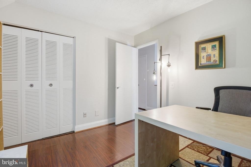 1509 Farsta Court - Photo 16