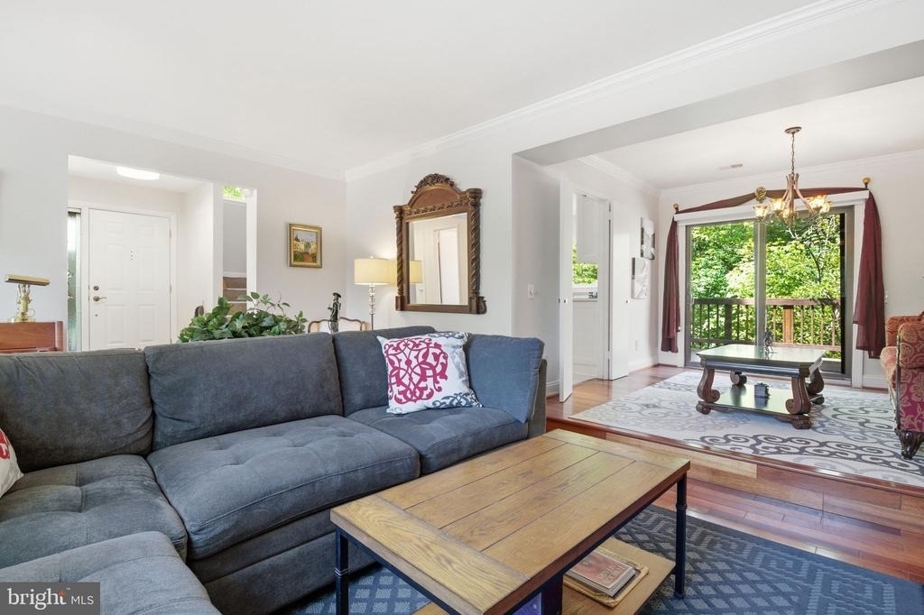 1509 Farsta Court - Photo 14
