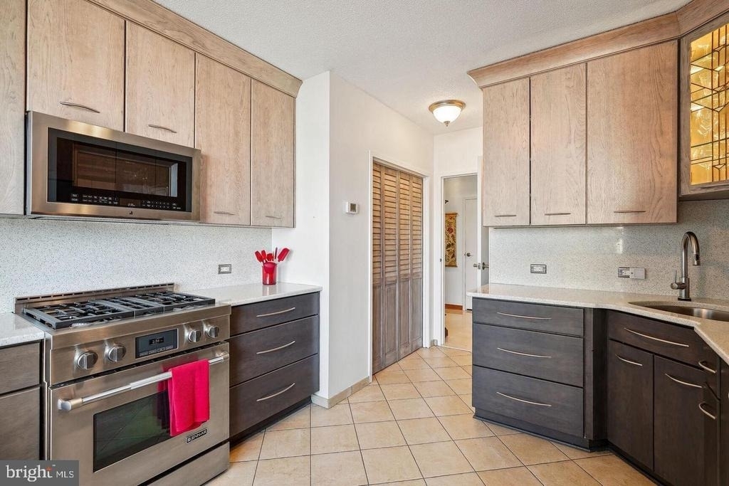 4141 N Henderson Road - Photo 7