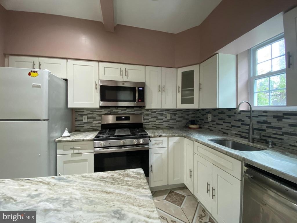 5150 Ranstead Street - Photo 18