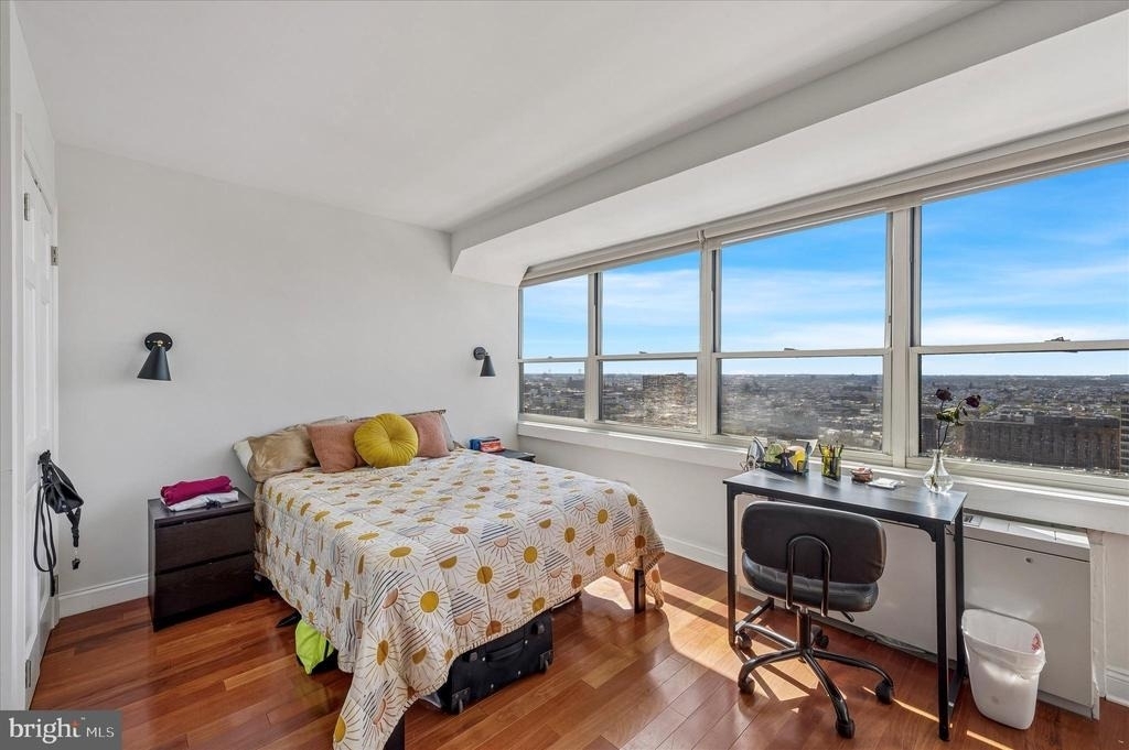 1810 Rittenhouse Square - Photo 14
