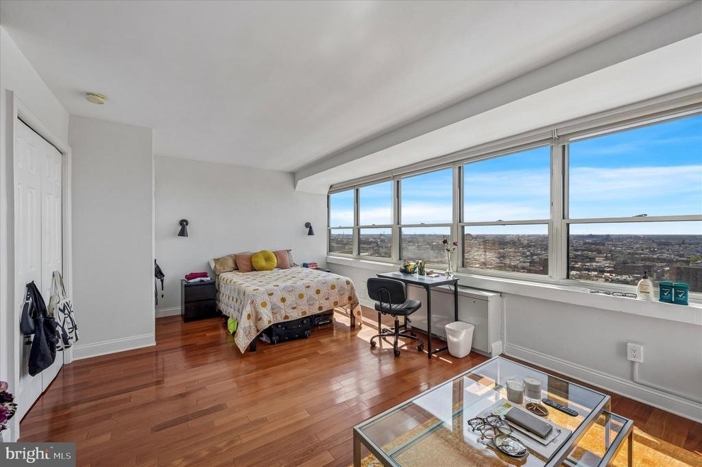1810 Rittenhouse Square - Photo 15
