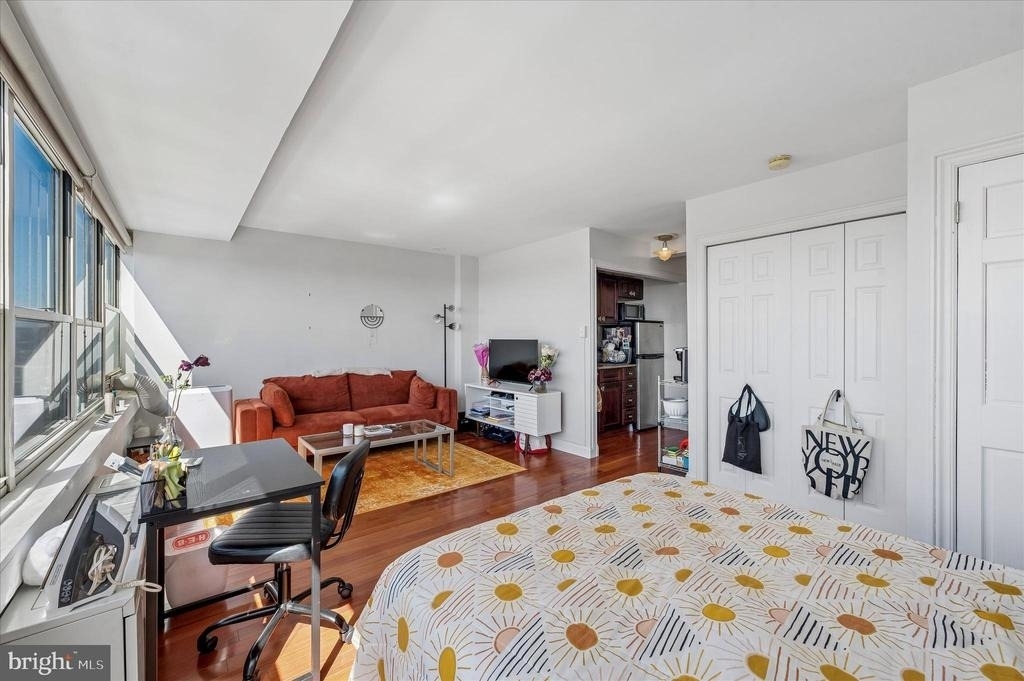 1810 Rittenhouse Square - Photo 20