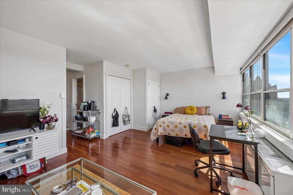 1810 Rittenhouse Square - Photo 13