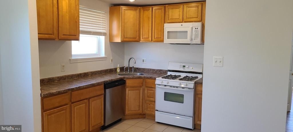 9403 Lansford Street - Photo 2