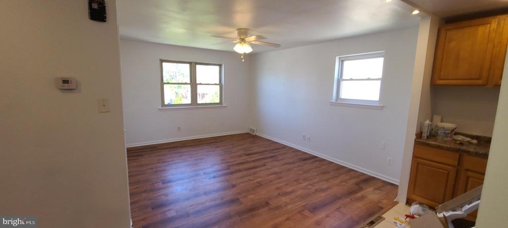 9403 Lansford Street - Photo 4