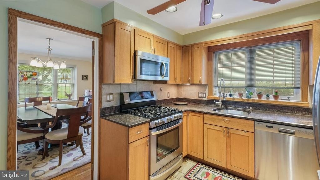 646 Green Briar Road - Photo 8