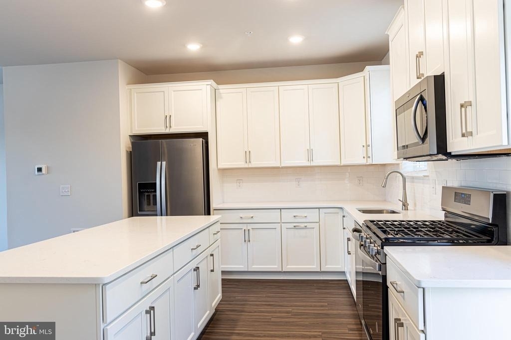 113 Four Leaf Drive - Photo 5