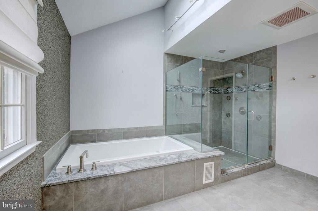 42 Ellsworth Drive - Photo 32