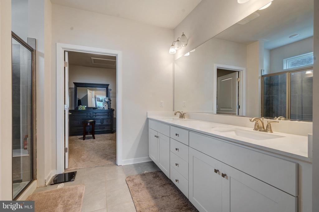 109 Congressional Court - Photo 14