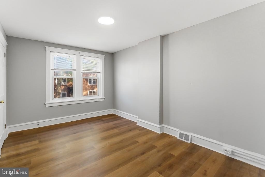 71 Amboy Avenue - Photo 8