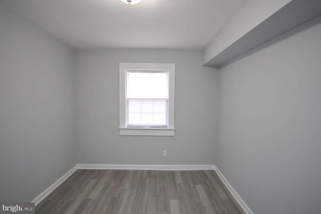 46670 Midway Drive - Photo 11