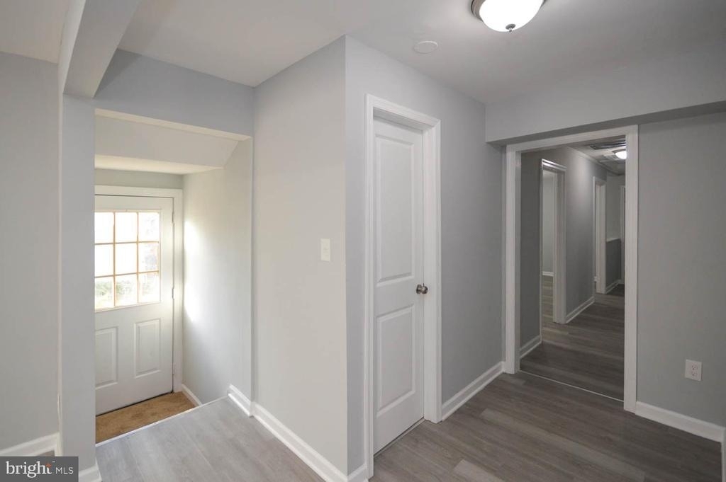 46670 Midway Drive - Photo 10