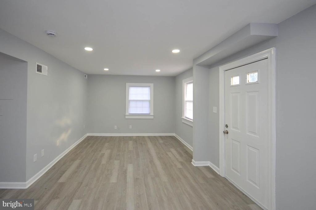46670 Midway Drive - Photo 7
